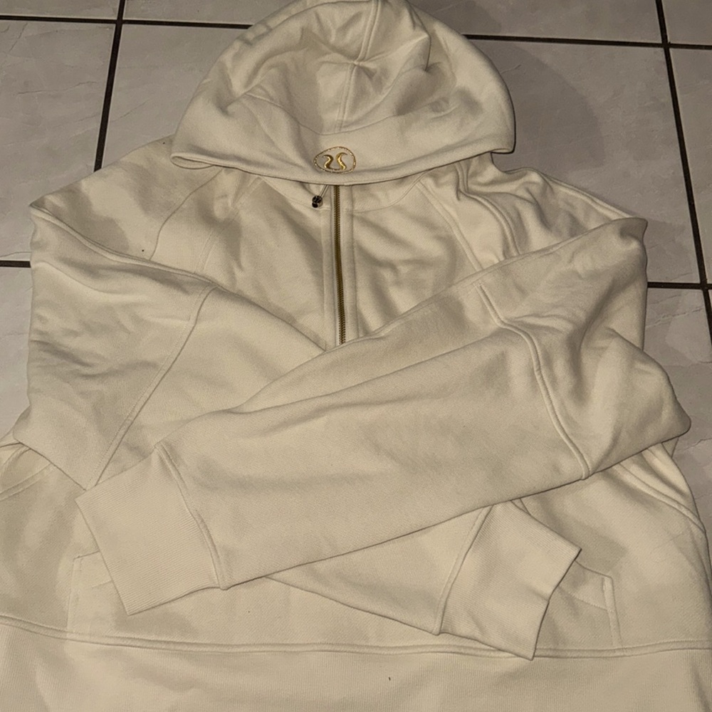 Lululemon half Zip Scuba Gold